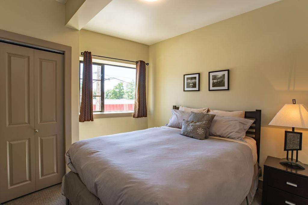 Selkirk Snug By Revelstoke Vacations 아파트 외부 사진