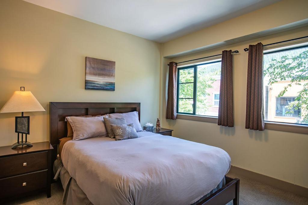 Selkirk Snug By Revelstoke Vacations 아파트 외부 사진