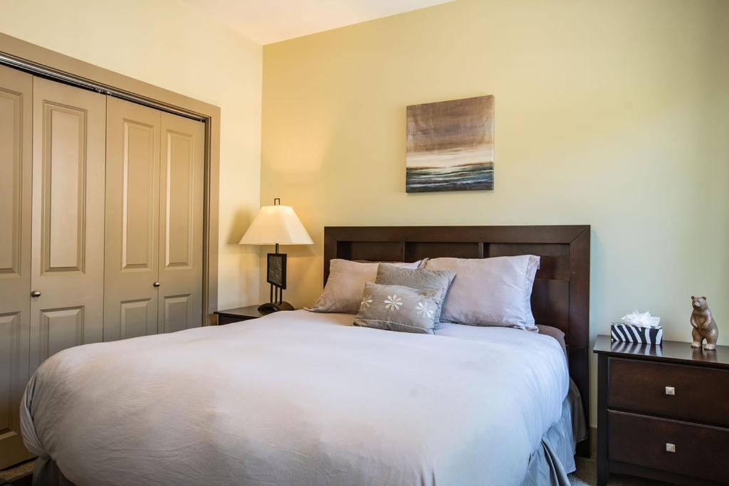 Selkirk Snug By Revelstoke Vacations 아파트 외부 사진